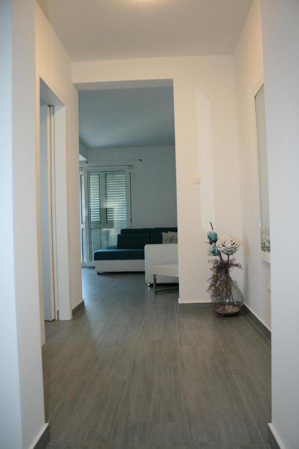 White Anchor Apartment Vodice Exterior photo