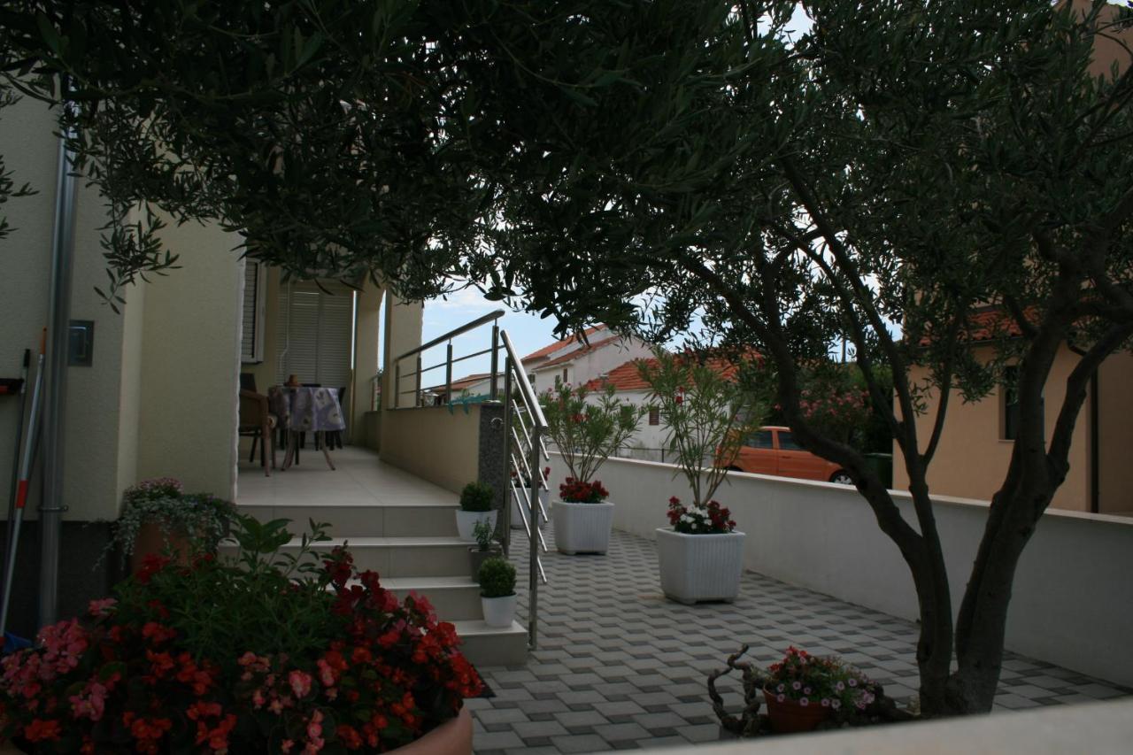 White Anchor Apartment Vodice Exterior photo
